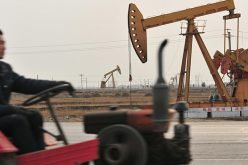 Khả năng Mỹ trừng phạt Iran tăng, giá dầu tăng liền 2 phiên