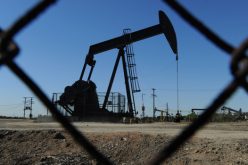 Nỗi lo kinh tế Mỹ suy thoái đẩy giá dầu giảm