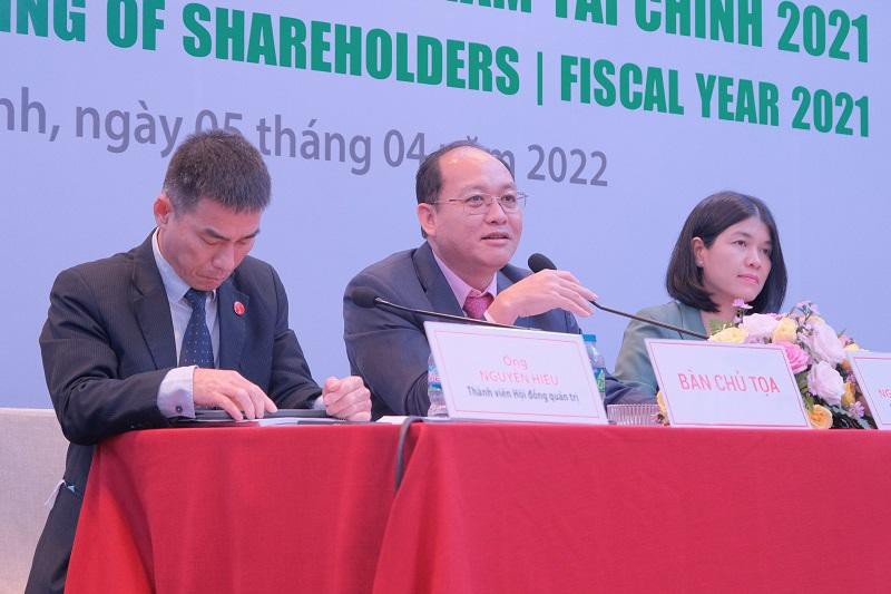 Ông Nguyễn Miên Tuấn, Chủ tịch VDSC chia sẻ với cổ đông về chiến lược phát triển công ty