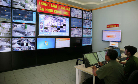 Phạt lấn chiếm vỉa h&egrave; qua camera ở TP.HCM - ảnh 5