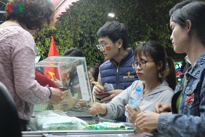 nhung dich vu "sot sinh sich" nho chien thang cua u23 viet nam hinh 13