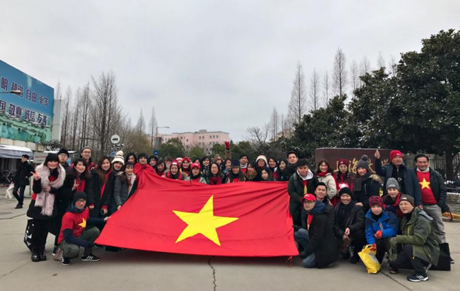 U23 Việt Nam, U23 Uzbekistan, s&acirc;n Thường Ch&acirc;u,WAGs