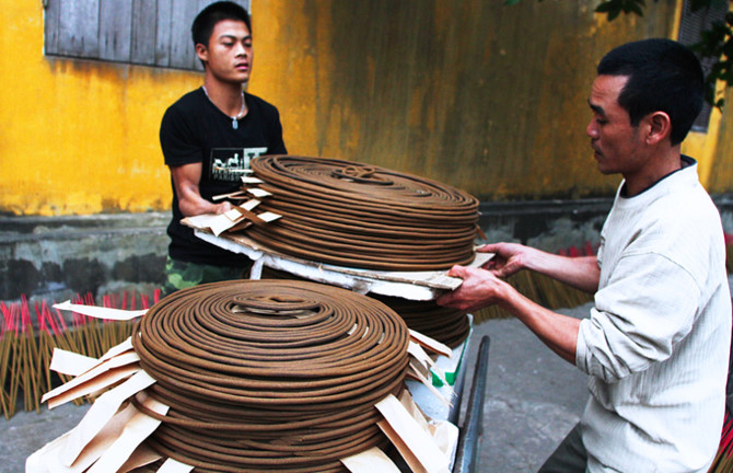 Làng hương Cao Thôn ngày giáp Tết
