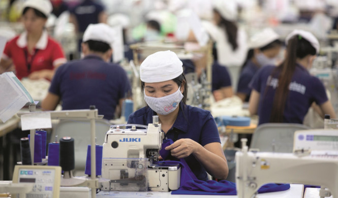 Quốc tế Phong Ph&uacute; th&agrave;nh c&ocirc;ng tho&aacute;t phận gia c&ocirc;ng