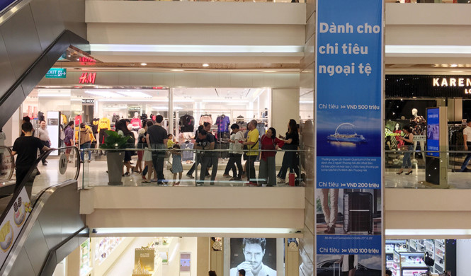 Tăng trưởng t&agrave;i ch&iacute;nh ti&ecirc;u d&ugrave;ng tại Việt Nam hấp dẫn vốn nước ngo&agrave;i