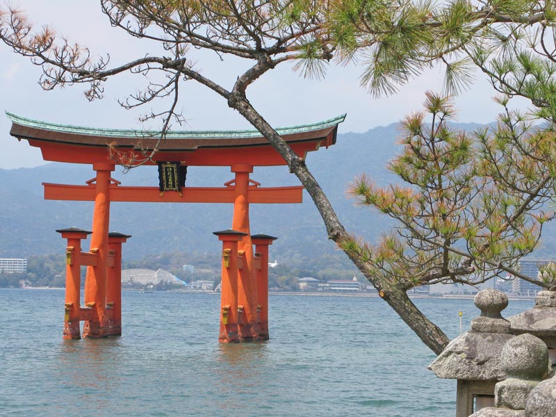 Dia diem nhat dinh phai ghe tham khi den Hiroshima hinh anh 8