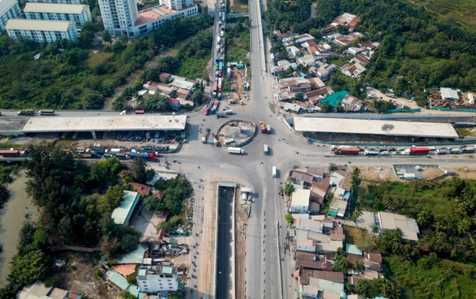 Hầm chui giải tỏa ùn tắc cửa ngõ phía Đông TP HCM thông xe
