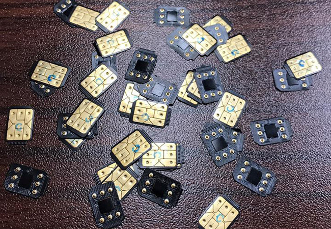 SIM ghep bi khoa lan 3, iPhone lock o Viet Nam sap bien mat? hinh anh 2