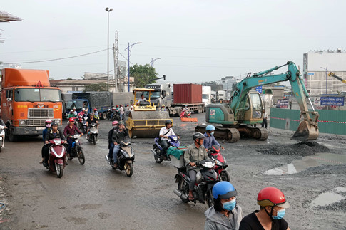 Kẹt xe triền mi&ecirc;n ở C&aacute;t L&aacute;i: CSGT TP.HCM giải th&iacute;ch nguy&ecirc;n nh&acirc;n như thế n&agrave;o? - ảnh 9