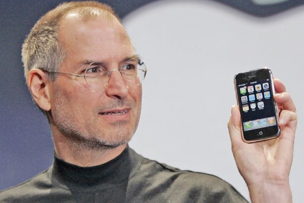 Apple liên tục “tự bắn vào chân” dưới thời CEO Tim Cook - Ảnh 2. Apple liên tục “tự bắn vào chân” dưới thời CEO Tim Cook - Ảnh 2.