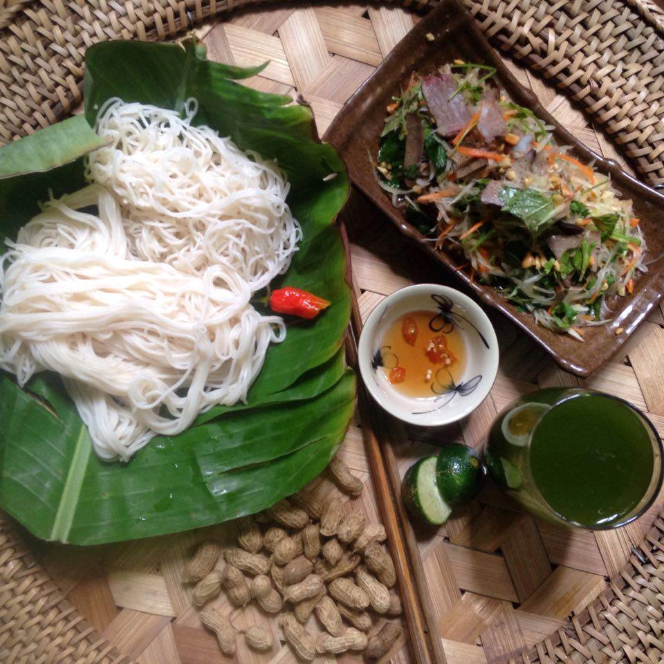 An gi, choi dau o que tien dao Quang Hai? hinh anh 7