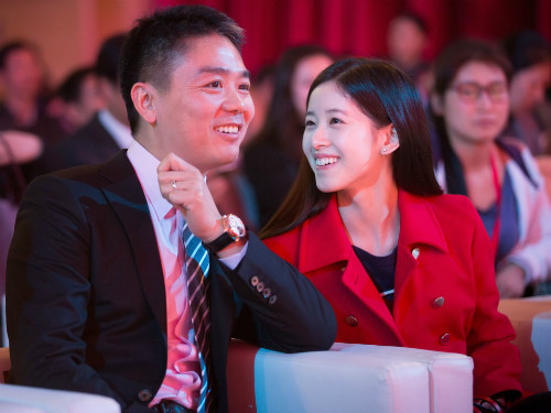 Richard Liu và vợ - Zhang Zetian. Cô từng là gương mặt nổi tiếng trên mạng tại Trung Quốc với biệt danh em gái trà sữa.