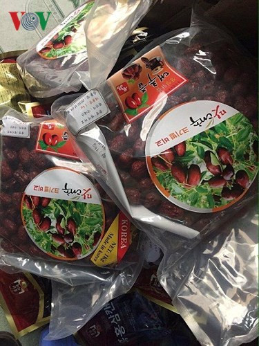 qua tet: hang xach tay gia tien trieu van dat khach hinh 8