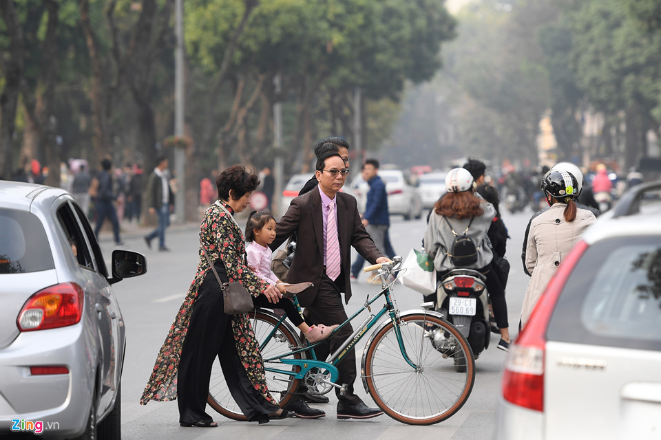 Hinh anh khac la cua Ha Noi chieu 30 Tet hinh anh 15