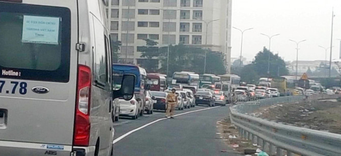 tắc đường,an to&agrave;n giao th&ocirc;ng,H&agrave; Nội