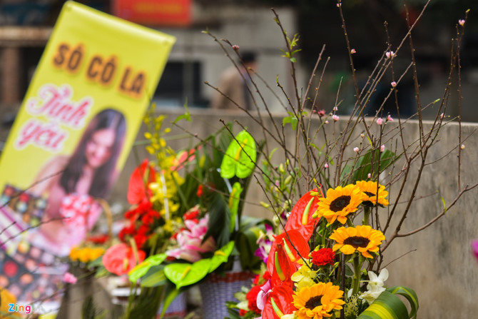 Thi truong qua tang Valentine 'lu mo' vi khong khi Tet hinh anh 11
