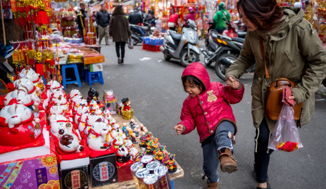 Kinh doanh Tết H&agrave; Nội