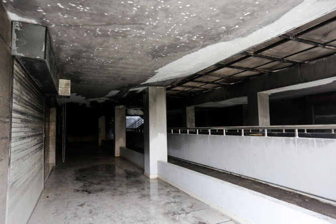 Hàng trăm xe cháy rụi trong hầm chung cư 13 người chết ở Sài Gòn