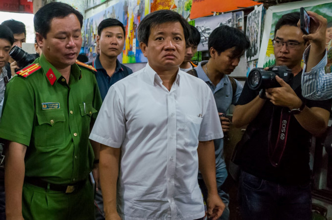 Nhung chung cu chay la chet o Sai Gon: Cu dan tu ruoc hoa vao than hinh anh 3