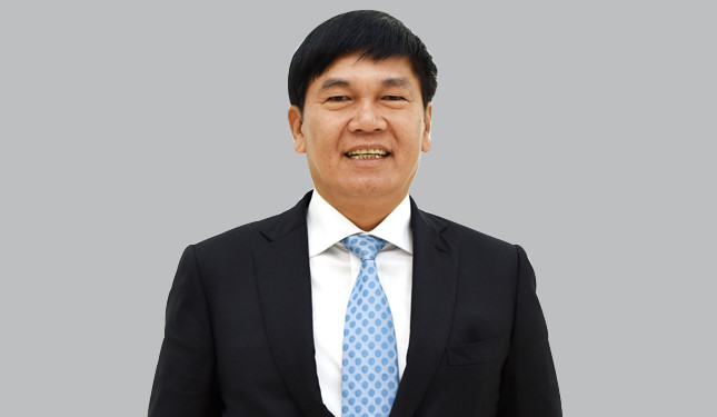 &Ocirc;ng Trần Đ&igrave;nh Long: &ldquo;Tỉ ph&uacute; th&eacute;p&rdquo; của Việt Nam