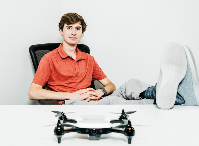 19 tuổi, gọi được vốn 2,8 triệu USD nhờ chế tạo ra drone bay nhanh nhất thế giới - Ảnh 3. 19 tuổi, gọi được vốn 2,8 triệu USD nhờ chế tạo ra drone bay nhanh nhất thế giới - Ảnh 3.