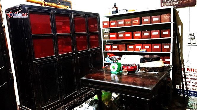 B&ecirc;n trong nh&agrave; cổ hơn 100 tuổi thương gia n&agrave;i nỉ chủ vẫn kh&ocirc;ng b&aacute;n - ảnh 22