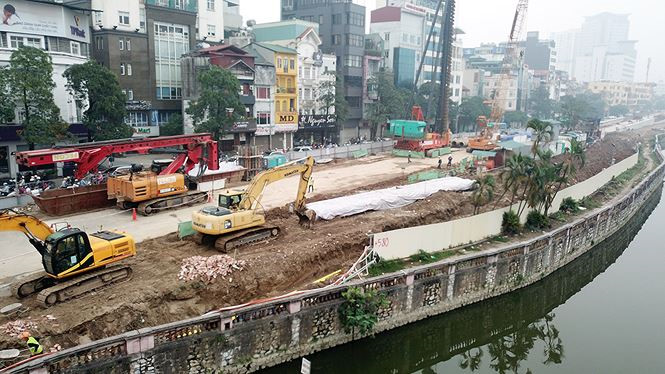 Cận cảnh tuyến đường sắt đ&ocirc; thị số 3 đội gi&aacute;, triển khai &igrave; ạch - ảnh 17