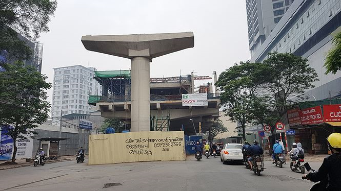 Cận cảnh tuyến đường sắt đ&ocirc; thị số 3 đội gi&aacute;, triển khai &igrave; ạch - ảnh 9