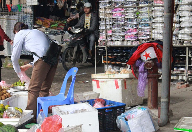 nhung khu cho ha noi co nguy co bi "ba hoa" ghe tham hinh 8