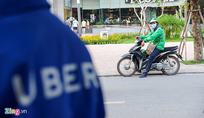 Anh va My dang danh thue Uber ra sao? hinh anh 2