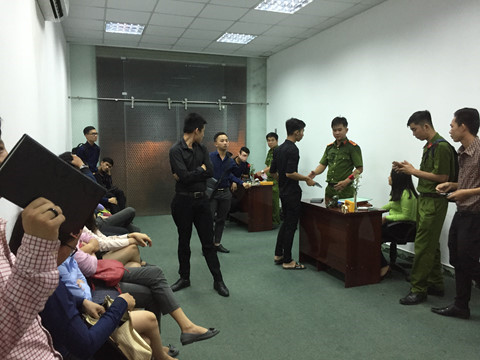 Mở cửa h&agrave;ng kinh doanh để tuyển nh&acirc;n vi&ecirc;n b&aacute;n h&agrave;ng đa cấp - ảnh 2