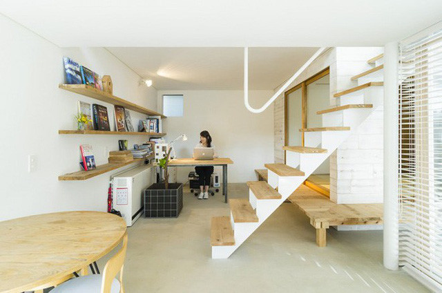 Ng&ocirc;i nh&agrave; phố 43m&sup2; đẹp thanh b&igrave;nh với s&acirc;n vườn xanh m&aacute;t c&acirc;y cỏ của gia đ&igrave;nh trẻ ở ngay thủ đ&ocirc; Tokyo, Nhật Bản - Ảnh 6.