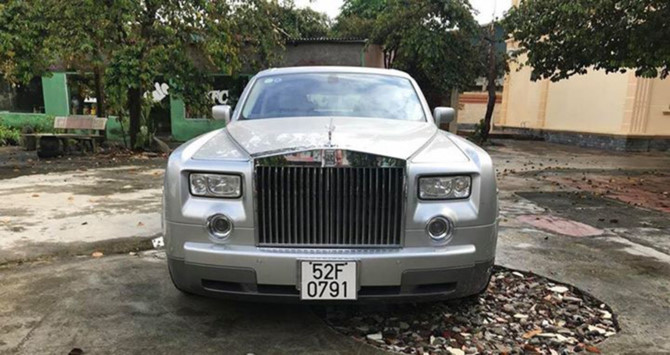 Kh&aacute;&ordm;&pound;i Silk bi&aacute;&ordm;&iquest;n m&aacute;&ordm;&yen;t b&Atilde;&shy; &aacute;&ordm;&copy;n, rao b&Atilde;&iexcl;n Rolls-Royce Phantom m&aacute;&raquo;™t th&aacute;&raquo;i &Auml;‘&Atilde;&not;nh &Auml;‘&Atilde;&iexcl;m