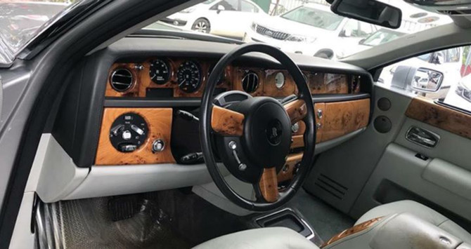 Kh&aacute;&ordm;&pound;i Silk bi&aacute;&ordm;&iquest;n m&aacute;&ordm;&yen;t b&Atilde;&shy; &aacute;&ordm;&copy;n, rao b&Atilde;&iexcl;n Rolls-Royce Phantom m&aacute;&raquo;™t th&aacute;&raquo;i &Auml;‘&Atilde;&not;nh &Auml;‘&Atilde;&iexcl;m
