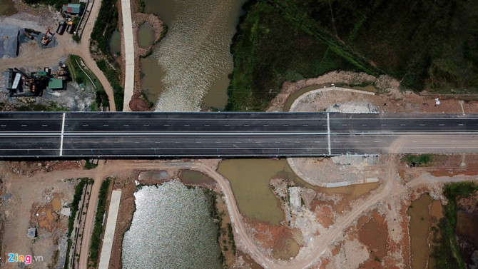 Toan canh cao toc rut ngan 50 km duong tu Ha Noi toi Ha Long hinh anh 12