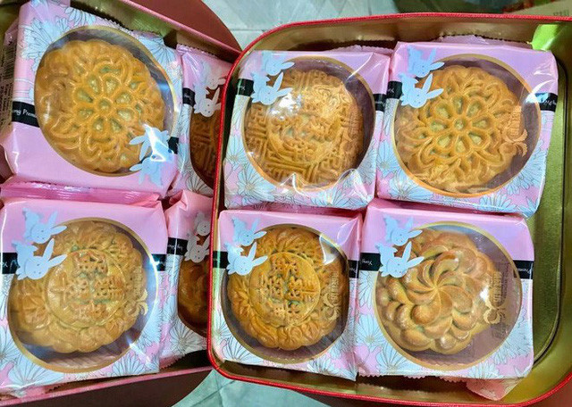 Chưa và o chÃnh vụ, bánh trung thu sang chảnh, và i triệu đồng/há»™p đã đổ bá»™ - Ảnh 2.