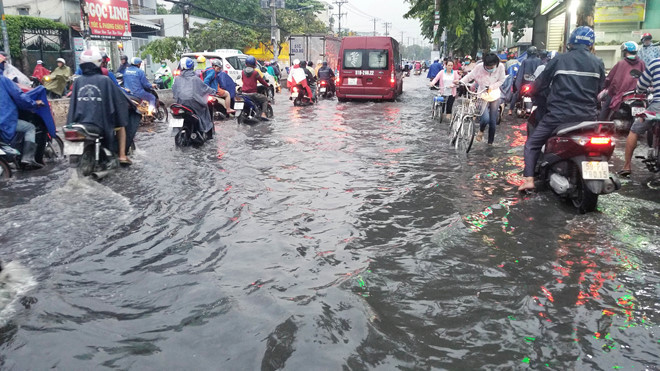 Nhieu tuyen Sai Gon ngap sau sau mua lon hinh anh 2
