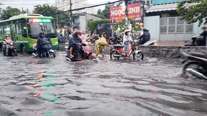 Nhieu tuyen Sai Gon ngap sau sau mua lon hinh anh 7