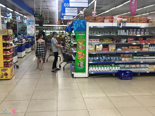 Co.opmart Dinh Tien Hoang o Sai Gon sap dong cua hinh anh 2