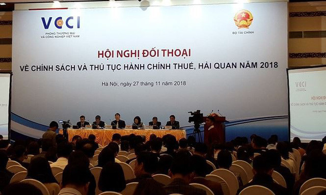 Khống chế lãi vay 20% khiến nhiều ‘ông lớn’ lo lắng - Ảnh 1. Khống chế lãi vay 20% khiến nhiều ‘ông lớn’ lo lắng - Ảnh 1.