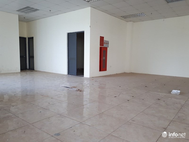 Trăm căn hộ tái định cư mới tinh biến thành nhà ma hoang phế giữa Hà Nội - Ảnh 9. Trăm căn hộ tái định cư mới tinh biến thành nhà ma hoang phế giữa Hà Nội - Ảnh 9.