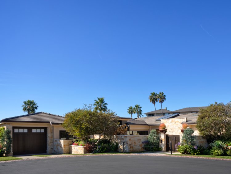 Mark Cuban just bought a California vacation home in Laguna Beach for  million.