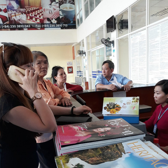 Bị hủy chuyến v&igrave; thời tiết, kh&aacute;ch muốn bay phải chờ... 4 ng&agrave;y - Ảnh 2.