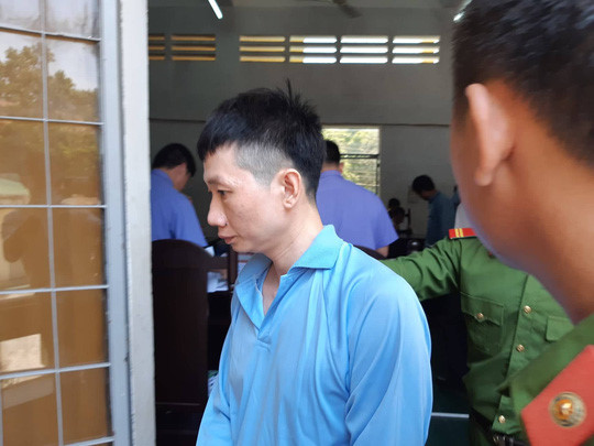 Vụ thụt két 114 tỉ đồng: Ngưá»i vay trả hết tiá»n nhưng vẫn bị tÃnh lãi! - Ảnh 4.