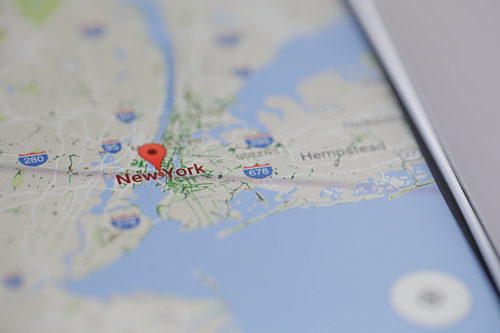 Các ứng dụng như Google Maps cài trên iPhone có thể được Google sử dụng để lấy dữ liệu người dùng.