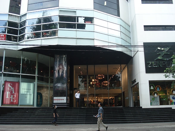 Dai gia bat dong san Nhat thau tom toa nha Zen Plaza