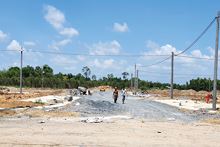 Long An sẽ l&agrave;m r&otilde; vụ &ldquo;biến đất c&ocirc;ng nghiệp th&agrave;nh bất động sản thương mại&rdquo;