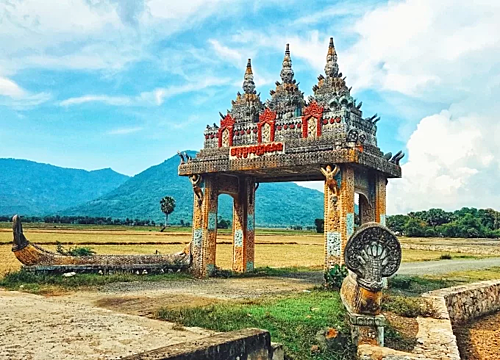 Cổng trời ở An GiangẢnh: Nguyễn Ngọc Bảo.