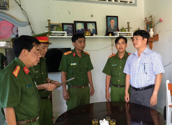 Công an thá»±c hiện lệnh bắt tạm giam ông Trần Trưá»ng SÆ¡n