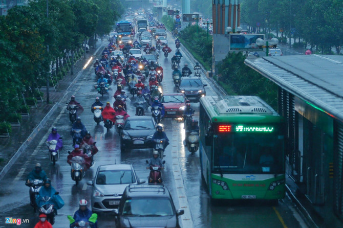 Cay do hang loat o Ha Noi, Hai Phong sau bao Wipha hinh anh 7